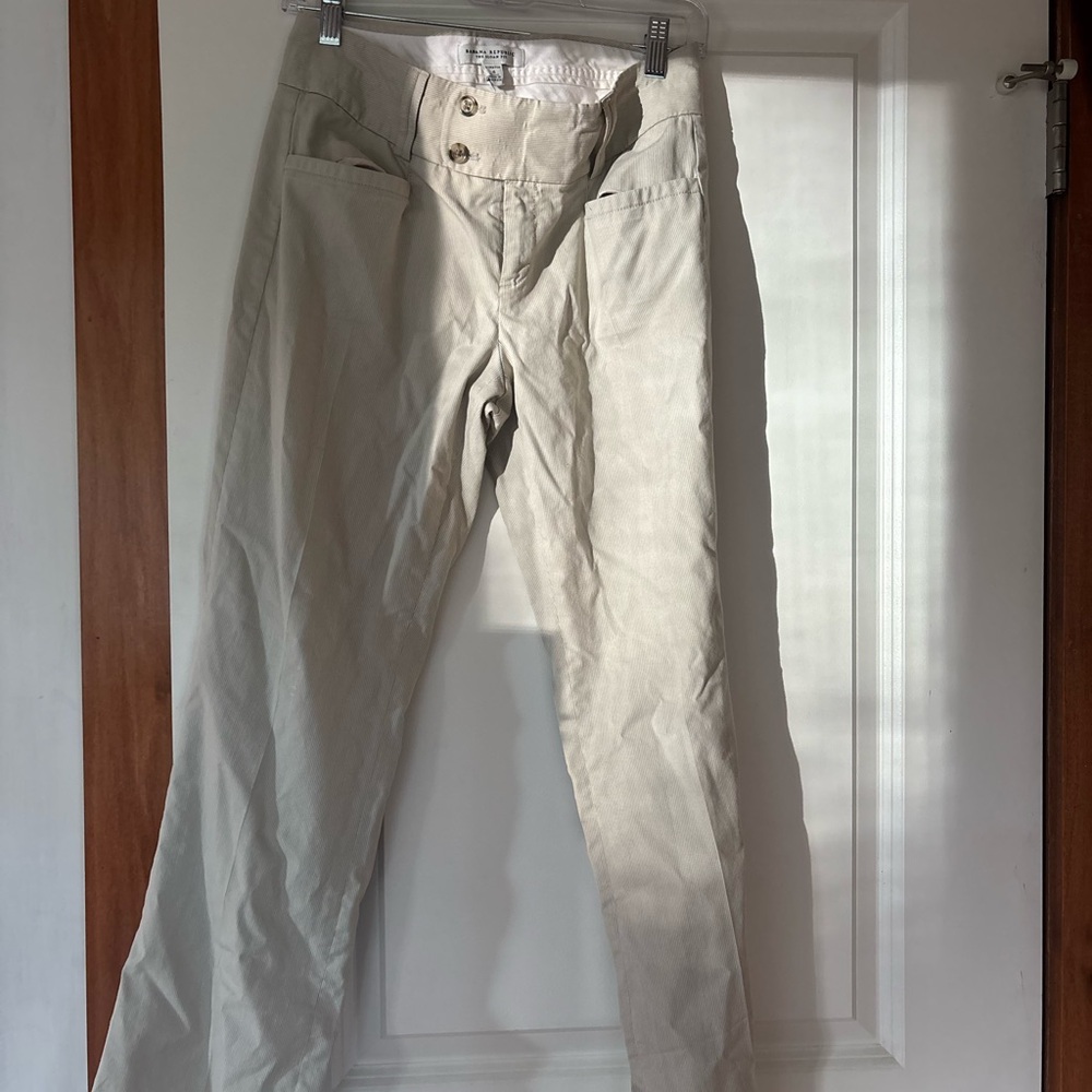 Banana Republic Light Khaki Chinos